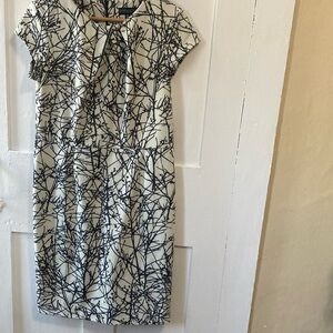 Emploi Black and White Sheath Midi Dress with Cap Sleeves